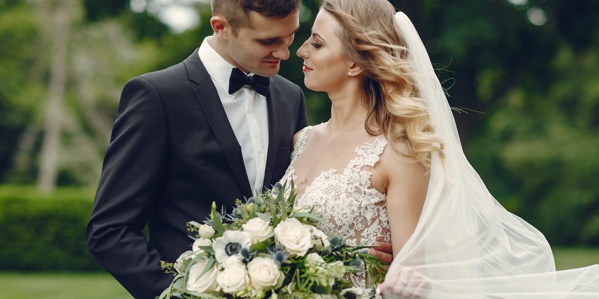 elegant-wedding-couple-LNWV6XR